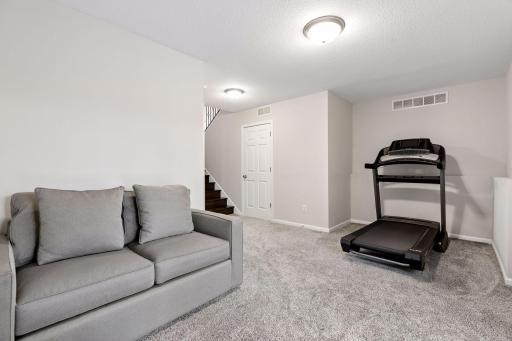 1571 Christie Place, Saint Paul, MN 55106