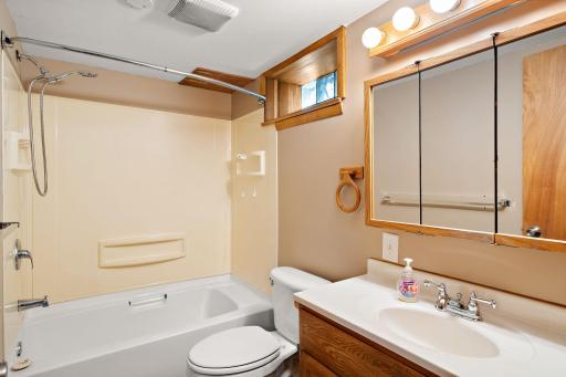 Full bathroom off lower-level 4th bedroom