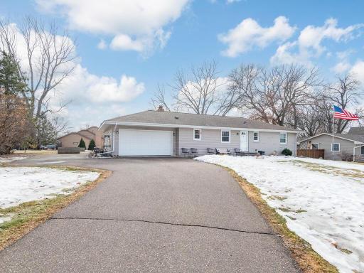 17731 Sterling Terrace Eden Prairie MN 55346 USA-004-027-Sterling TerrEden Prairie4-MLS_Size.jpg