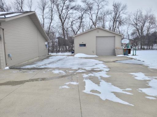 7607 University Drive S, Fargo, ND 58104