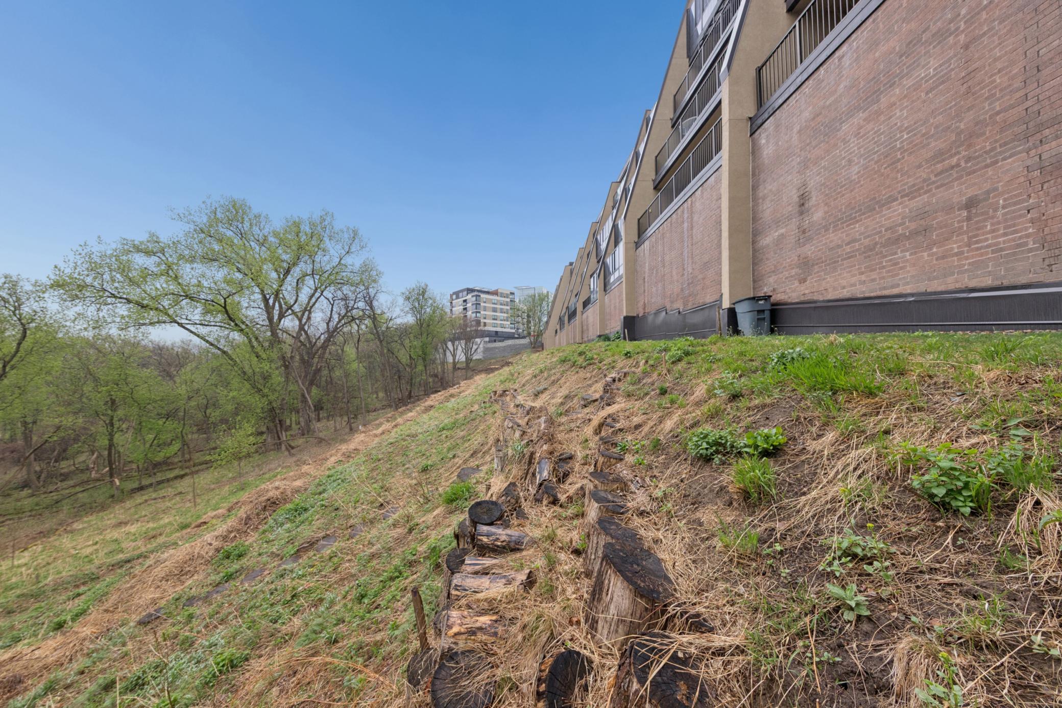 Beautifully situated against the wildlife refuge, giving you a true nature retreat with urban access.