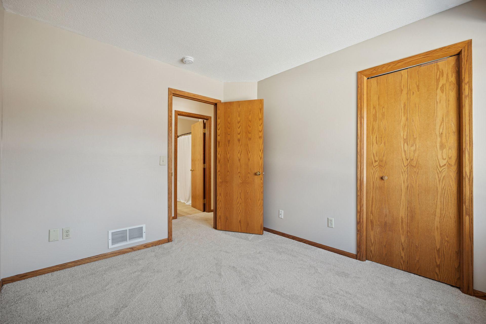 8644 Sycamore Lane North - Spacecrafting - 0029.jpg