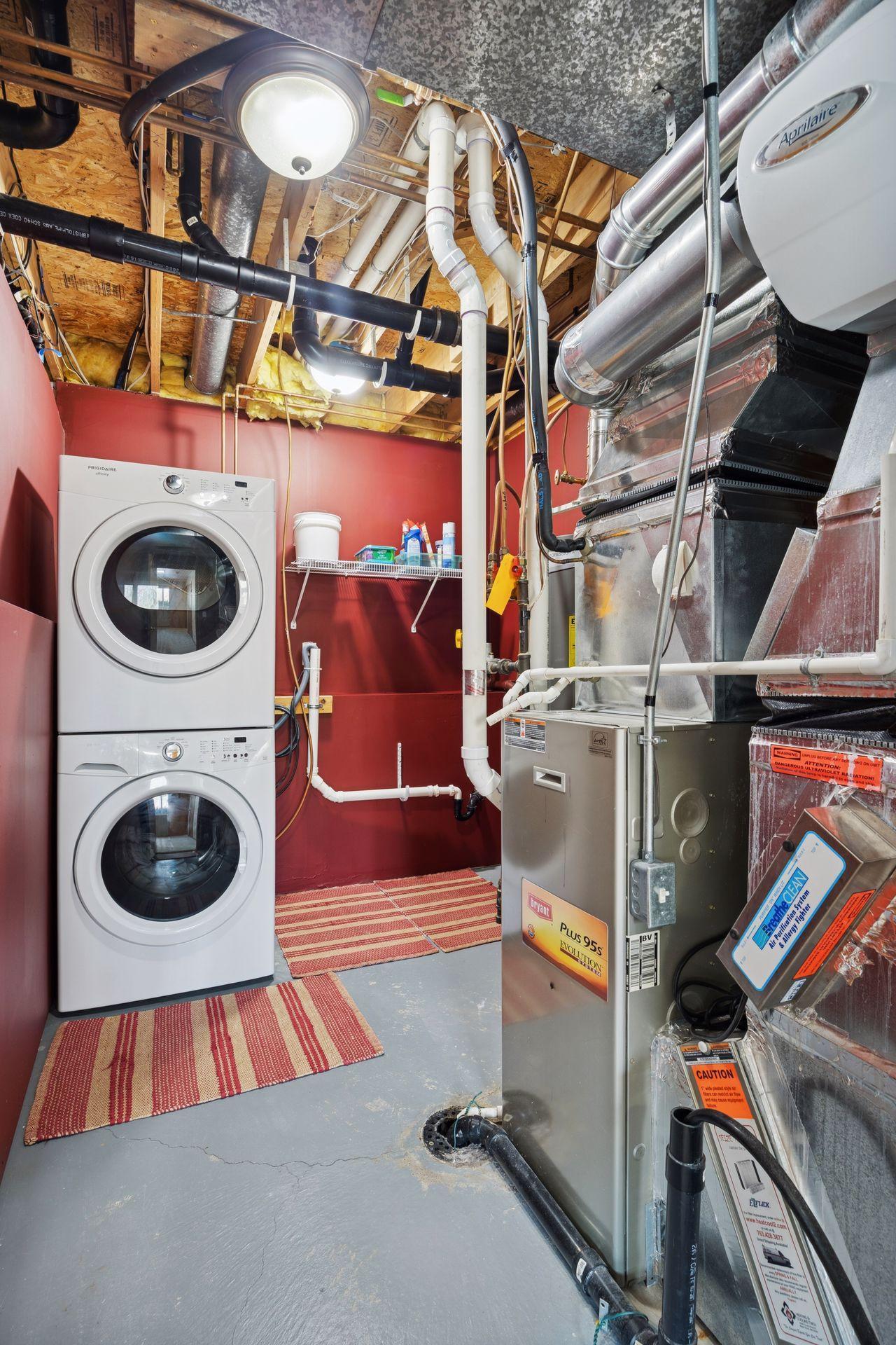 8644 Sycamore Lane North - Spacecrafting - 0038.jpg