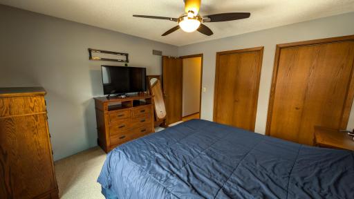 1918 Bayview Drive, Albert Lea, MN 56007