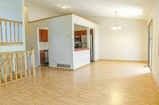 6700 Kara Drive, Eden Prairie, MN 55346