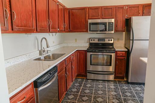 6700 Kara Drive, Eden Prairie, MN 55346