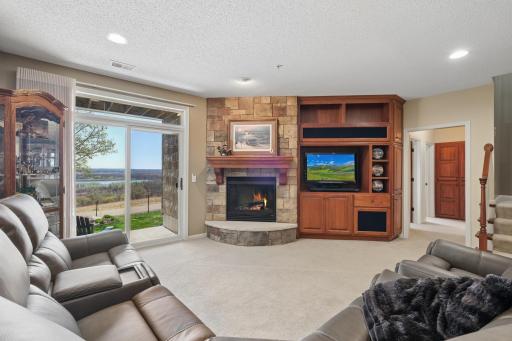 10100 Indigo Drive, Eden Prairie, MN 55347