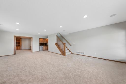 7188 Waterstone Lane, Saint Paul, MN 55125
