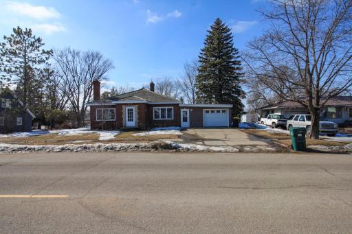 705 Marshall Ave (45).jpg