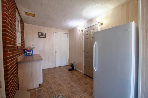 705 Marshall Ave (42).jpg