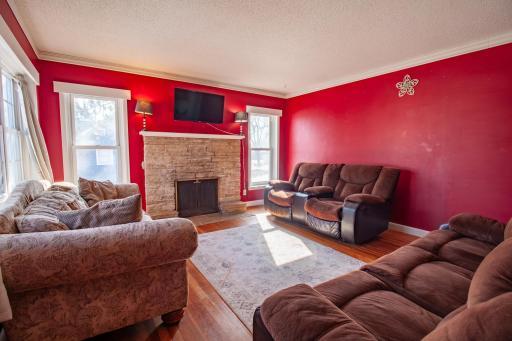 705 Marshall Ave (4).jpg