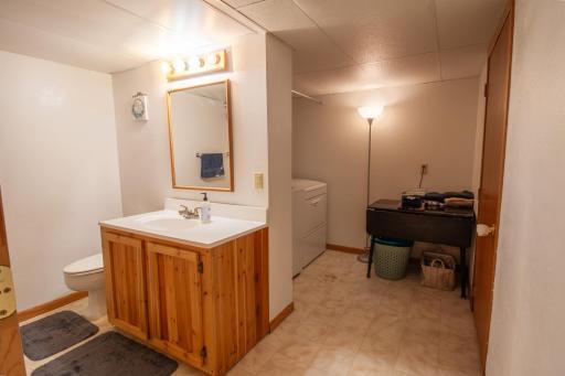 705 Marshall Ave (33).jpg