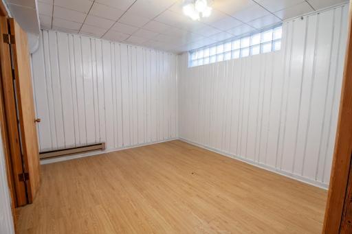 705 Marshall Ave (26).jpg