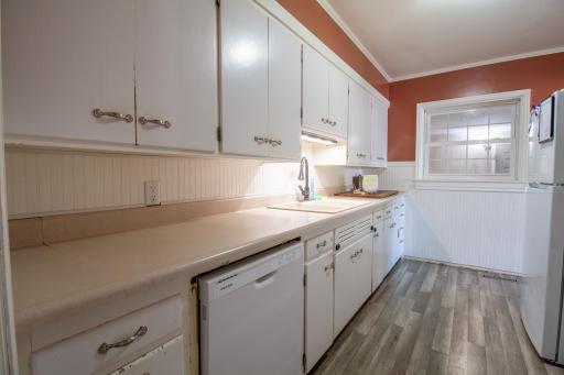 705 Marshall Ave (18).jpg