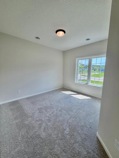 10430 Glenbrook Avenue S, Cottage Grove, MN 55016