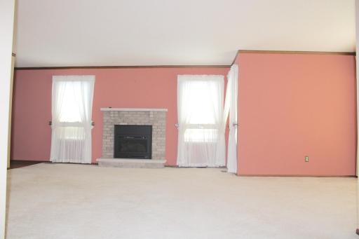 542 Graham Street SW, Hutchinson, MN 55350