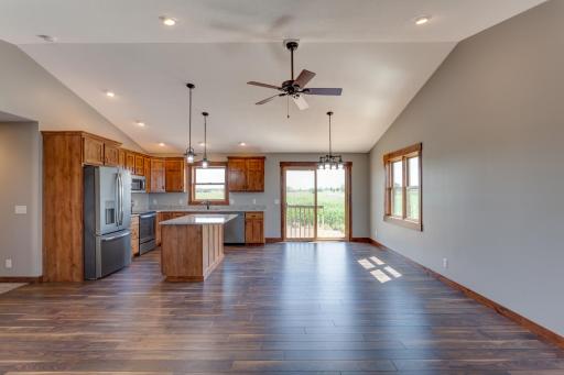 453 Coyote Way, New Richmond, WI 54017