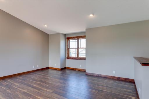 453 Coyote Way, New Richmond, WI 54017