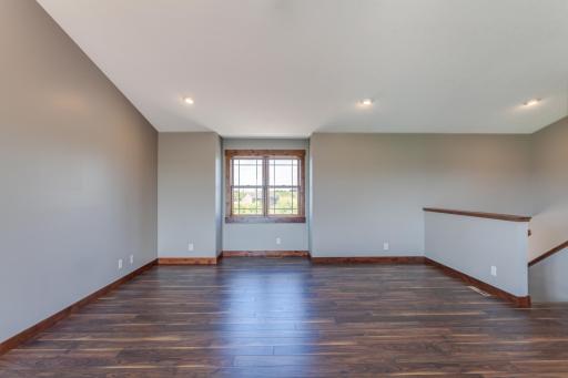453 Coyote Way, New Richmond, WI 54017