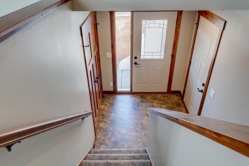 453 Coyote Way, New Richmond, WI 54017