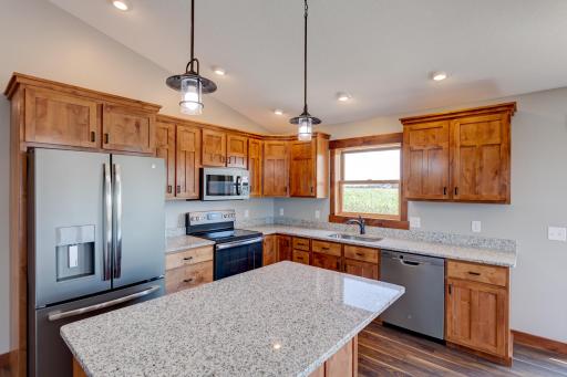 453 Coyote Way, New Richmond, WI 54017