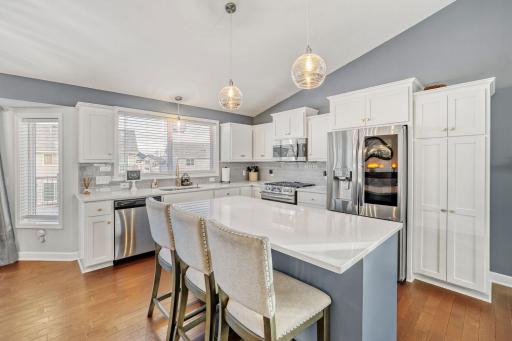 17821 Essex Lane - Web Quality - 014 - 10 Kitchen.jpg