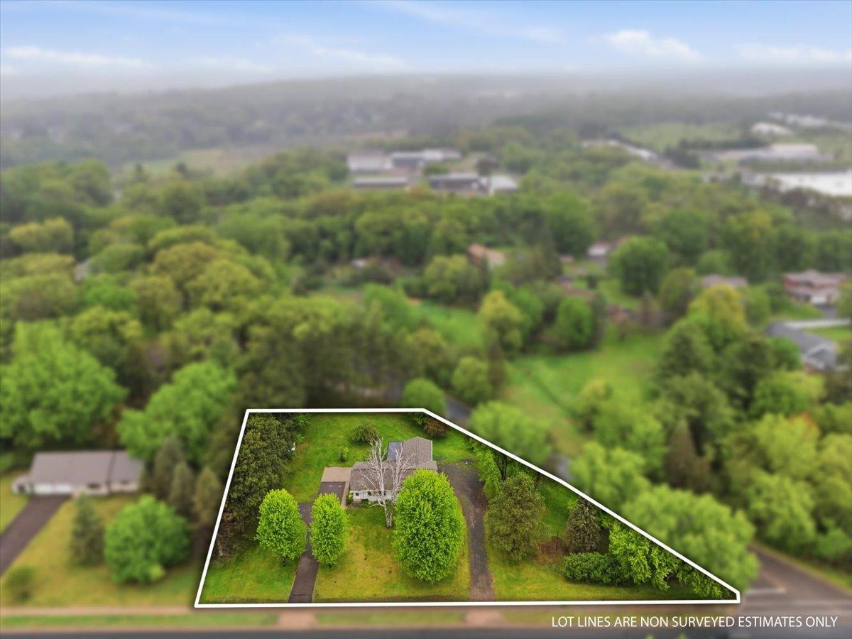 25-Property Lines.jpg