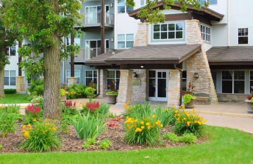 1900 Rush Lake Trail, 232, Saint Paul, MN 55112