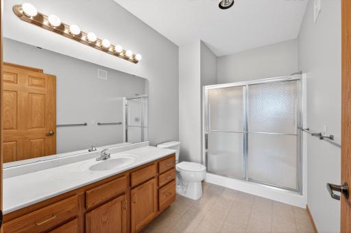 1900 Rush Lake Trail, 232, Saint Paul, MN 55112