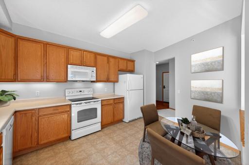 1900 Rush Lake Trail, 232, Saint Paul, MN 55112