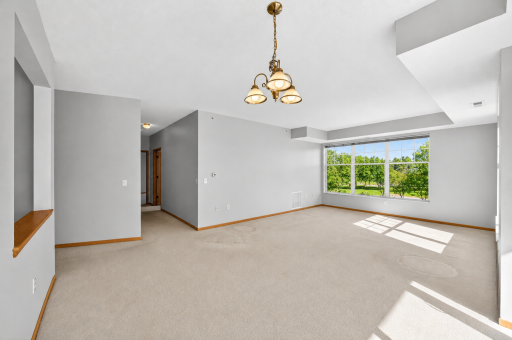 1900 Rush Lake Trail, 232, Saint Paul, MN 55112