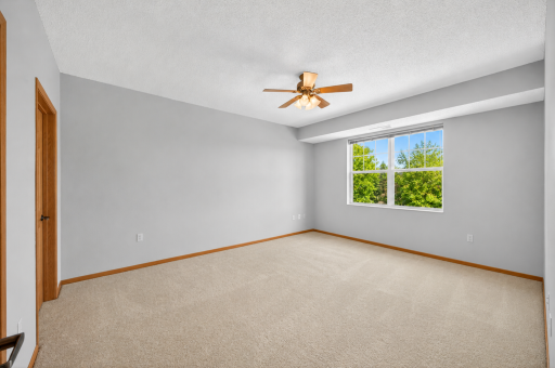 1900 Rush Lake Trail, 232, Saint Paul, MN 55112