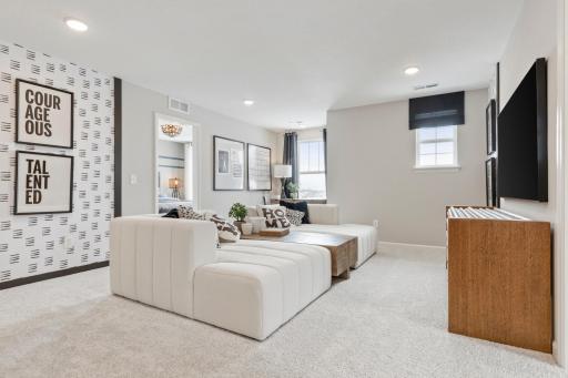 6304 Highland Hills Boulevard S, Cottage Grove, MN 55016