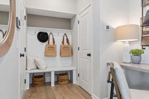 6304 Highland Hills Boulevard S, Cottage Grove, MN 55016