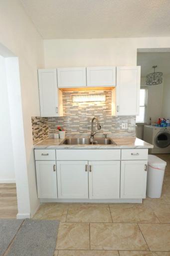 601 Sims Avenue, Saint Paul, MN 55130