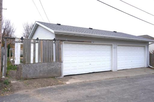 601 Sims Avenue, Saint Paul, MN 55130