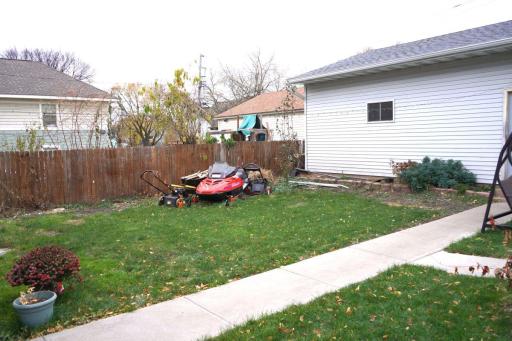 601 Sims Avenue, Saint Paul, MN 55130