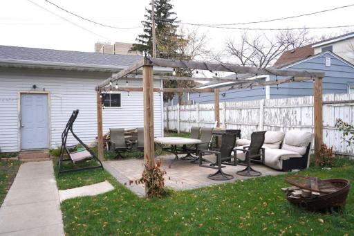 601 Sims Avenue, Saint Paul, MN 55130