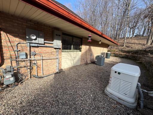 1000Heritage Lane Orono MN 200 Amp New Service and automatic Transfer switch