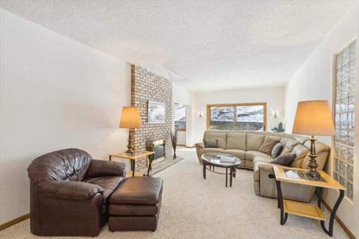 1000HeritageLaneLivingroom 1 of 2 fireplacese