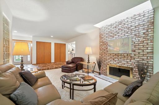 1000HeritageLaneOronoMN9'living room ceilings 2nd Fireplace