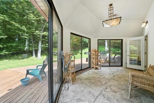 1000 Heritage Lane Orono MN 4 season Heated and Air Conditioned Sunroom great for tropical plants