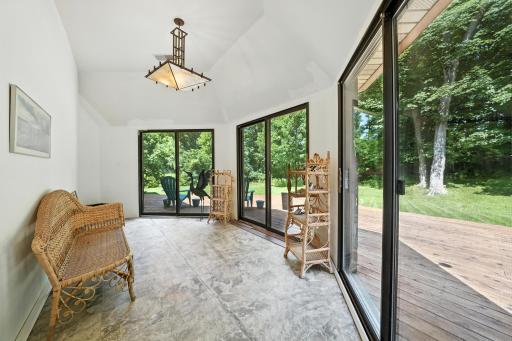 1000 Heritage Lane, Wayzata, MN 55391