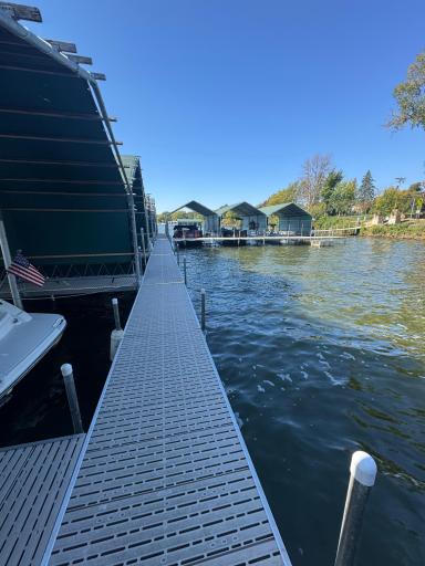 1000 Heritage Lane, Wayzata, MN 55391