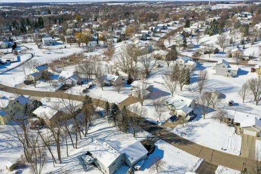 3710 Fox Trail, Saint Bonifacius, MN 55375