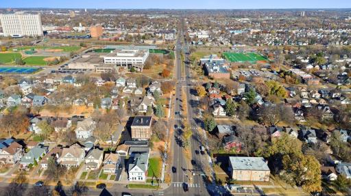 195 Lexington Parkway N, Saint Paul, MN 55104