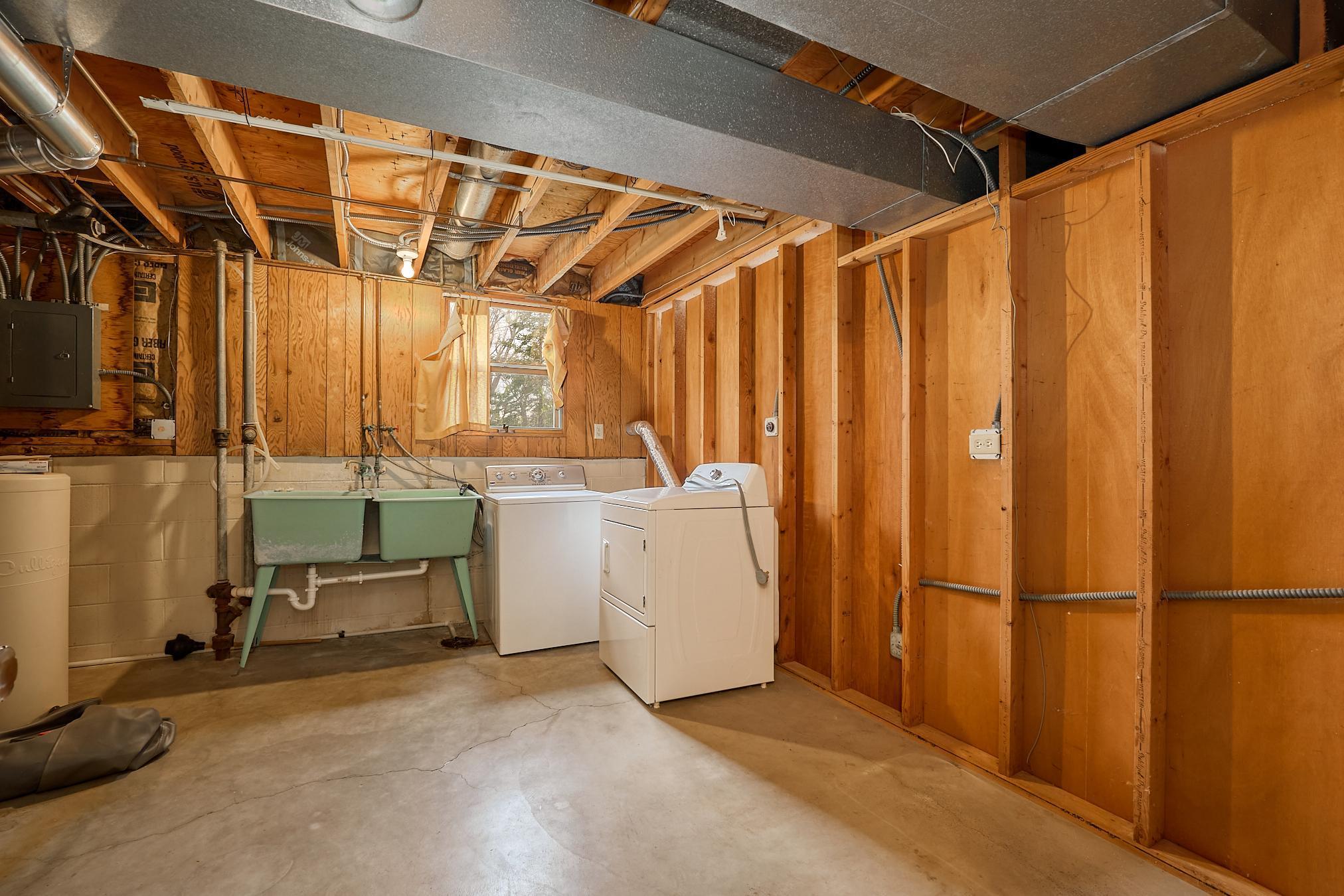 Lower Level Laundry/Utility Room