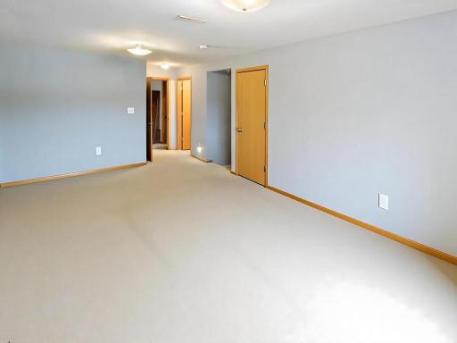 Spacious Family room to imagine your own layout