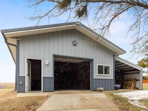 4391 Bridgewater Road, South Haven, MN 55382
