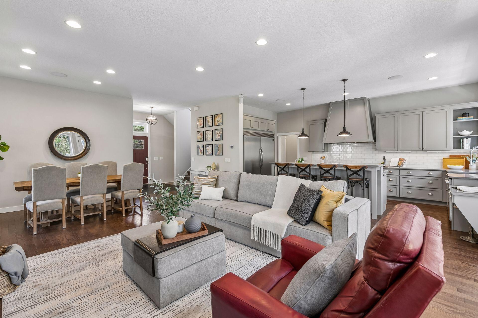 Open, light filled floorplan including 10' ceilings & gorgeous hardwood floors!